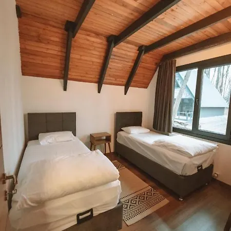 Bed & Breakfast Meselik Park 4*